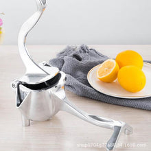 Load image into Gallery viewer, MANUAL FRUIT JUICER